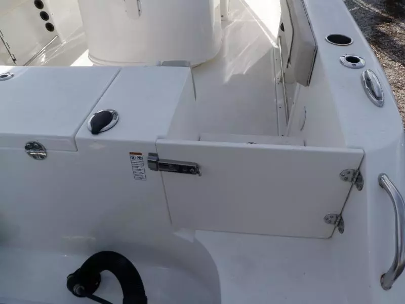 2015 NauticStar 2500 XS Center Console