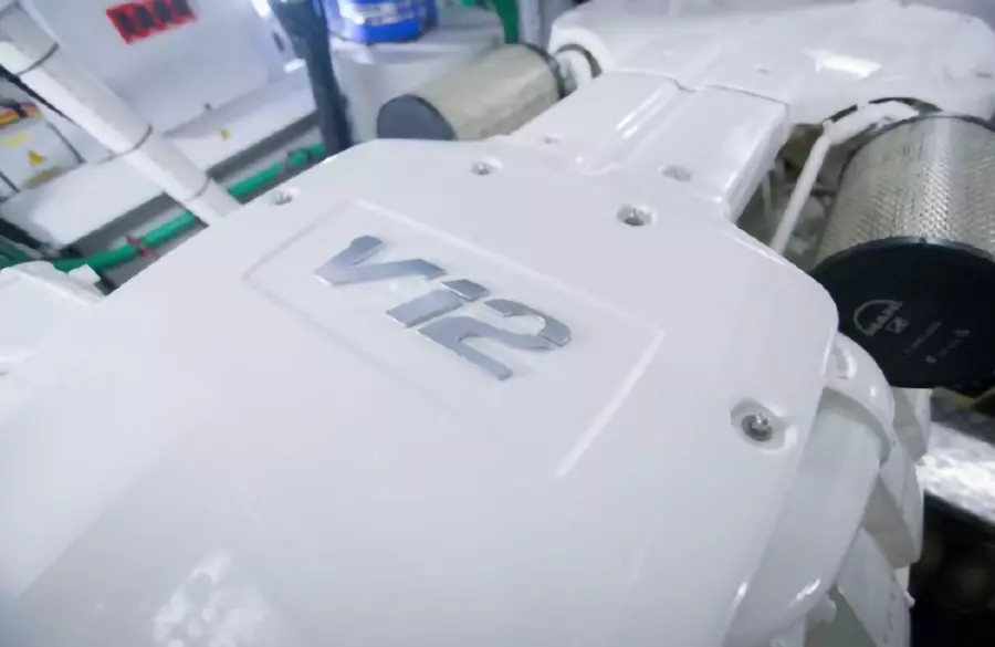 2018 Sunseeker Predator