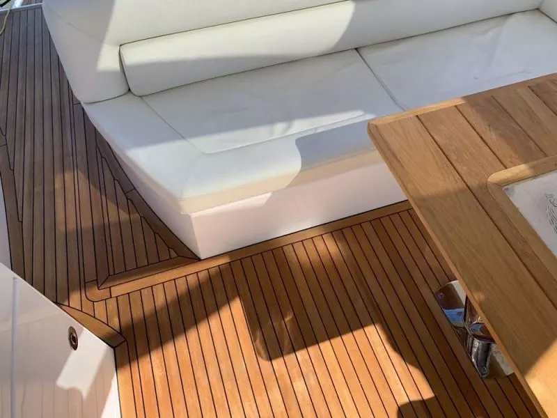 2014 Sunseeker San Remo