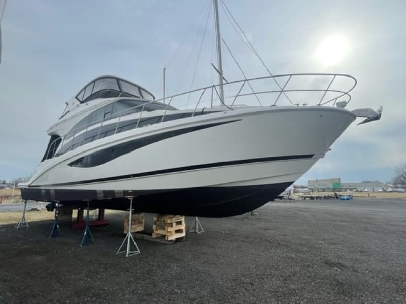 2012 Meridian 541 Sedan