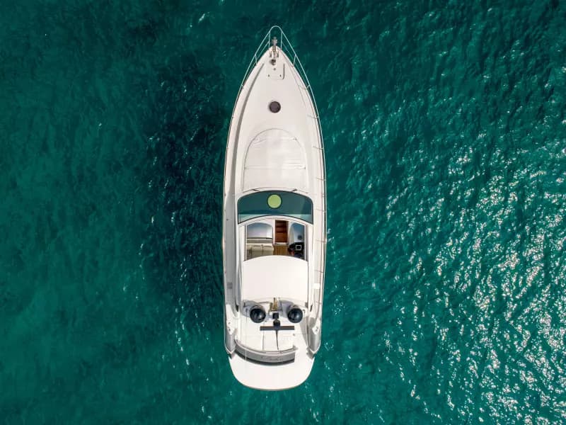 2004 Pershing Express