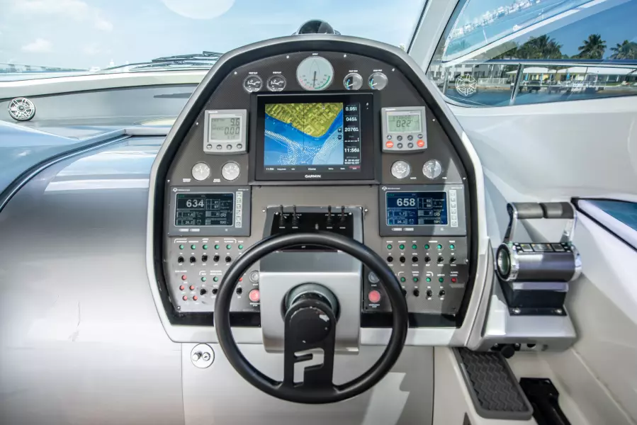 2004 Pershing Express