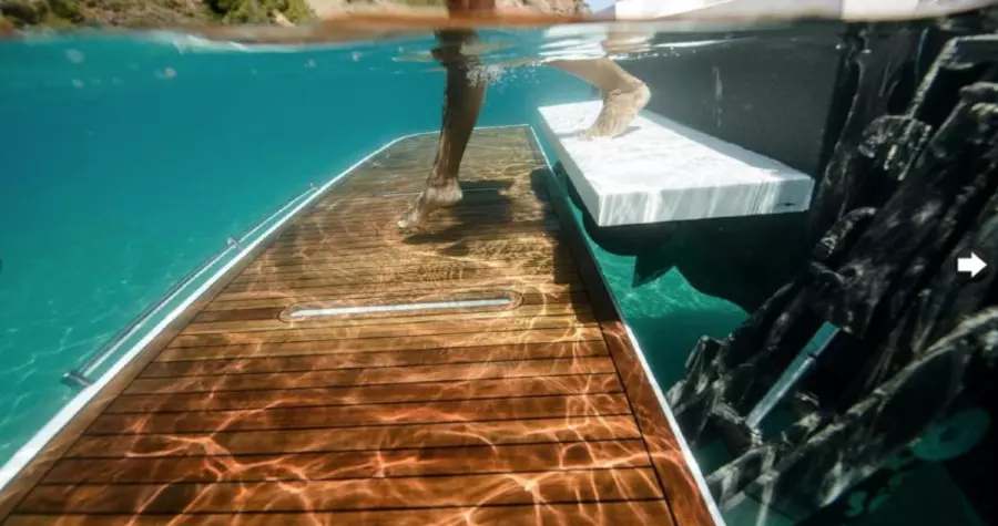 2018 Fairline 53 Targa Open 4