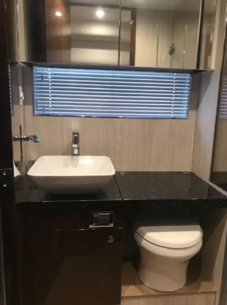 2018 Fairline 53 Targa Open 27