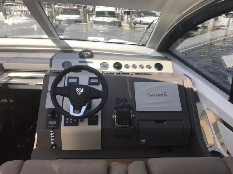 2018 Fairline 53 Targa Open 12