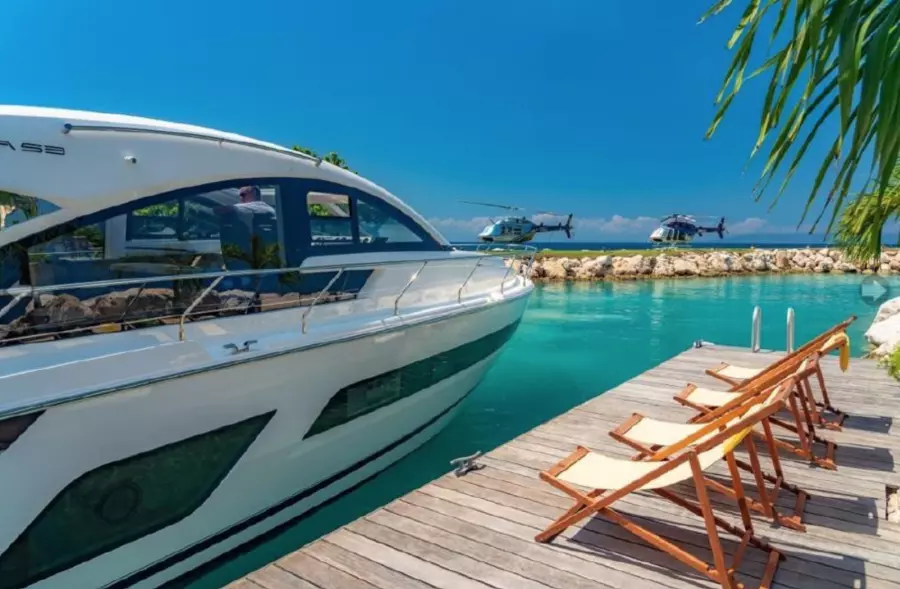 2018 Fairline 53 Targa Open 2