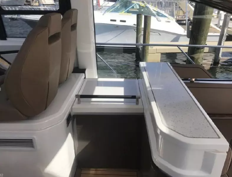 2018 Fairline 53 Targa Open 14