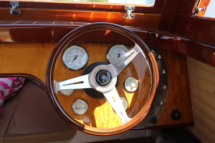 2013 Cherubini 255 Sport Cruiser