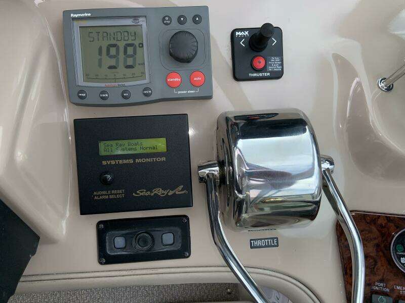 2005 Sea Ray 500 Sundancer