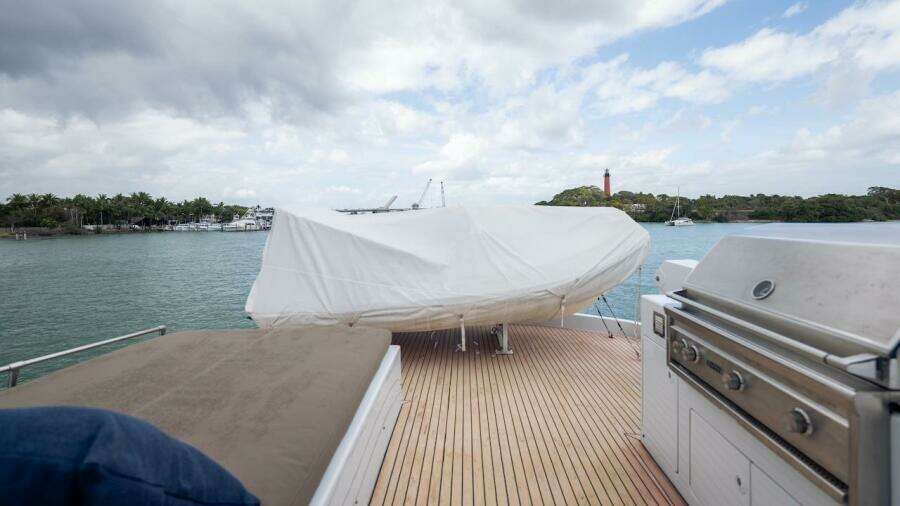 1998 Hatteras Sport Deck