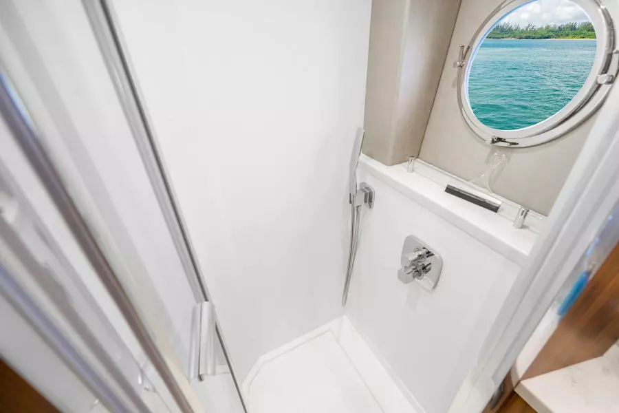 2019 Sunseeker Predator