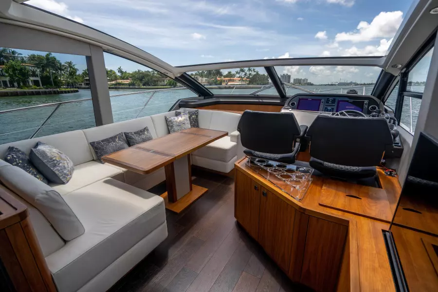 2019 Sunseeker Predator