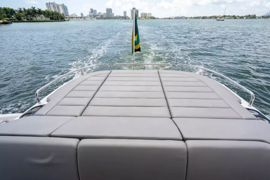 2019 Sunseeker Predator