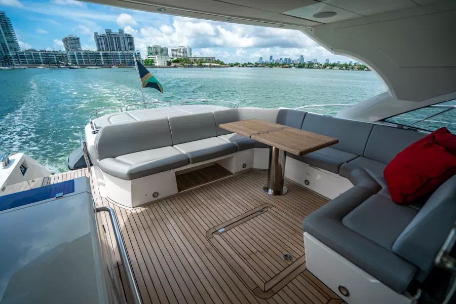 2019 Sunseeker Predator