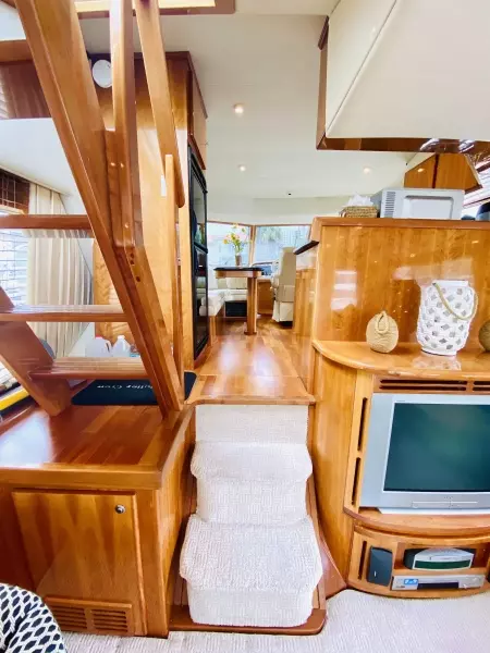 2003 Navigator 5700 Rival