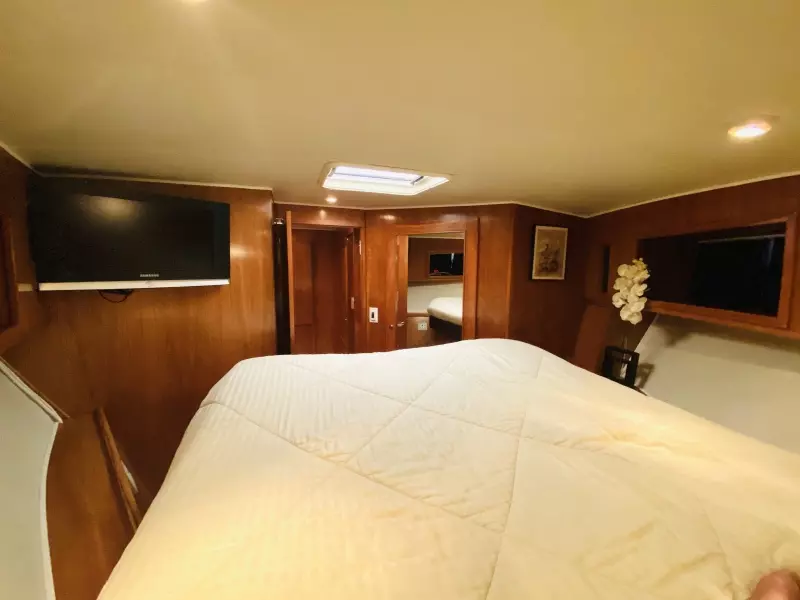 2003 Navigator 5700 Rival