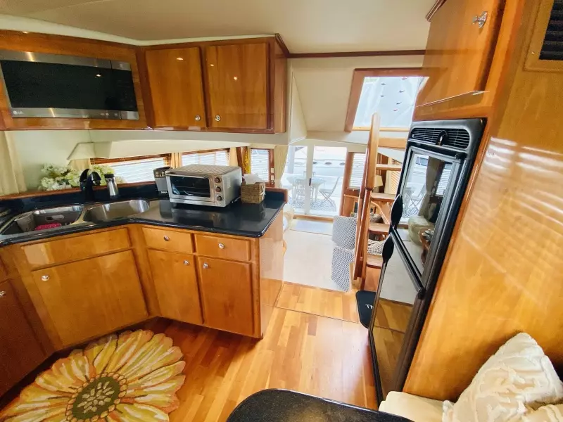 2003 Navigator 5700 Rival