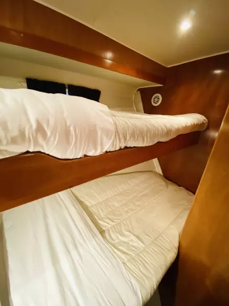 2003 Navigator 5700 Rival