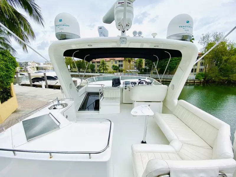 2003 Navigator 5700 Rival