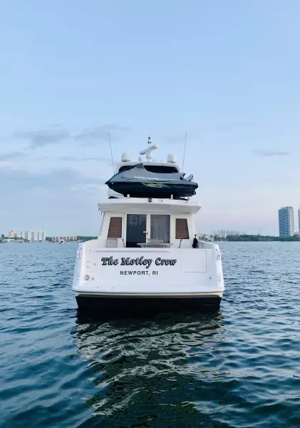 2003 Navigator 5700 Rival