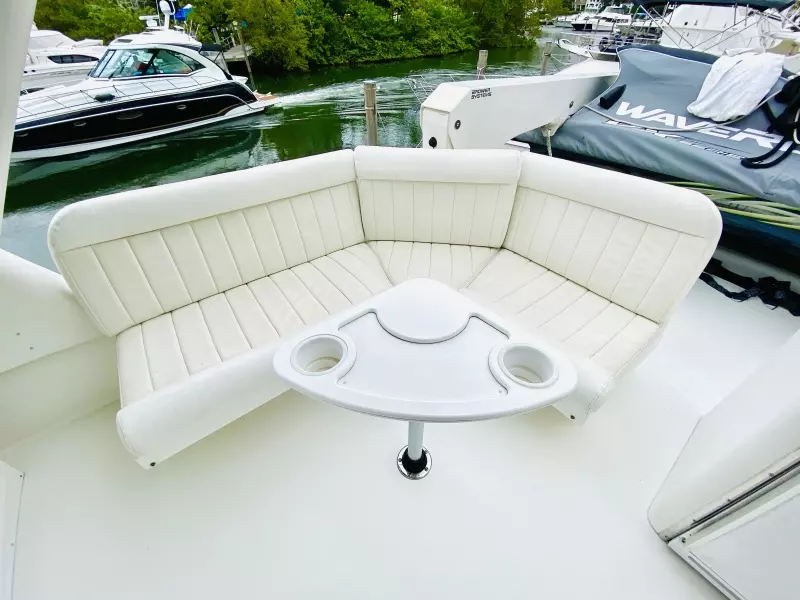 2003 Navigator 5700 Rival