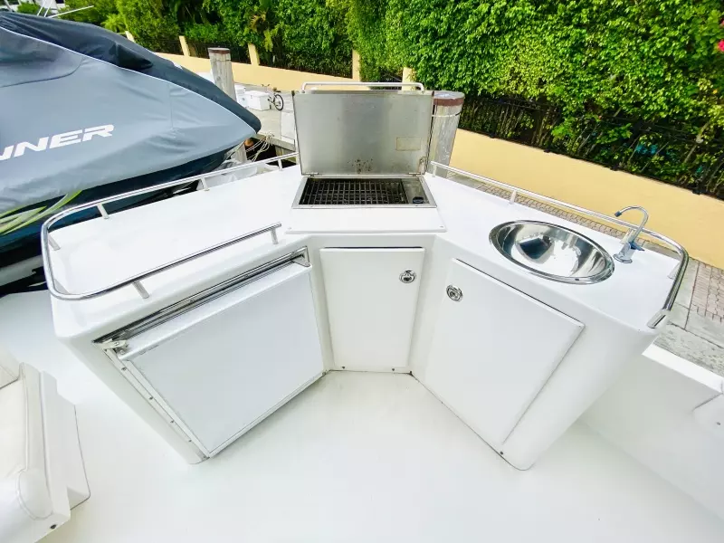 2003 Navigator 5700 Rival