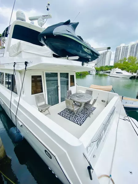 2003 Navigator 5700 Rival