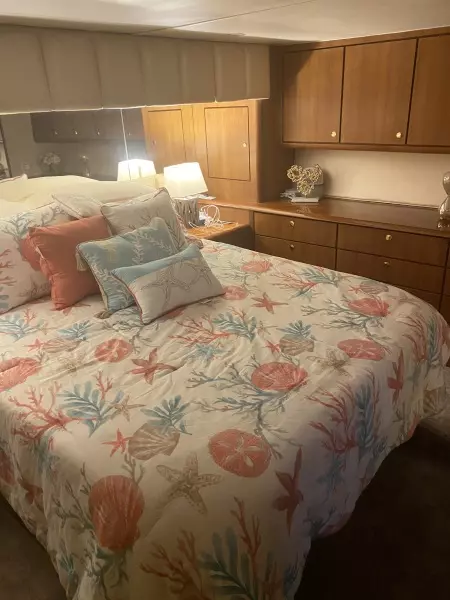 1997 Ocean Yachts Super Sport