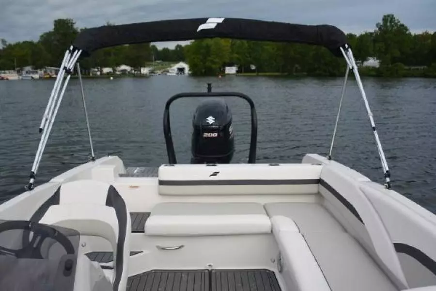 2025 Starcraft 211 SVX