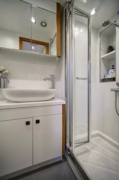 2019 Sunseeker 86 Yacht