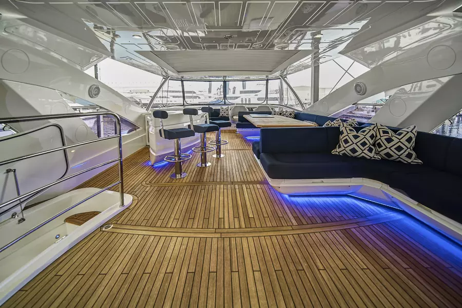2019 Sunseeker 86 Yacht