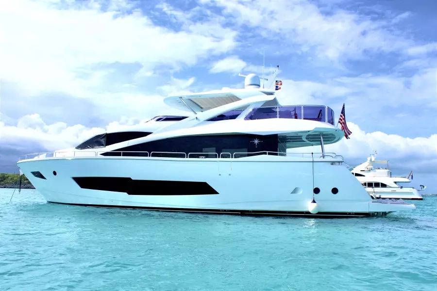 2019 Sunseeker 86 Yacht