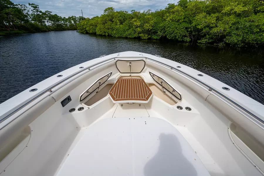 2017 Boston Whaler 370 Outrage