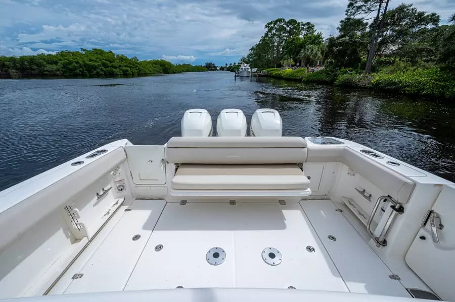 2017 Boston Whaler 370 Outrage