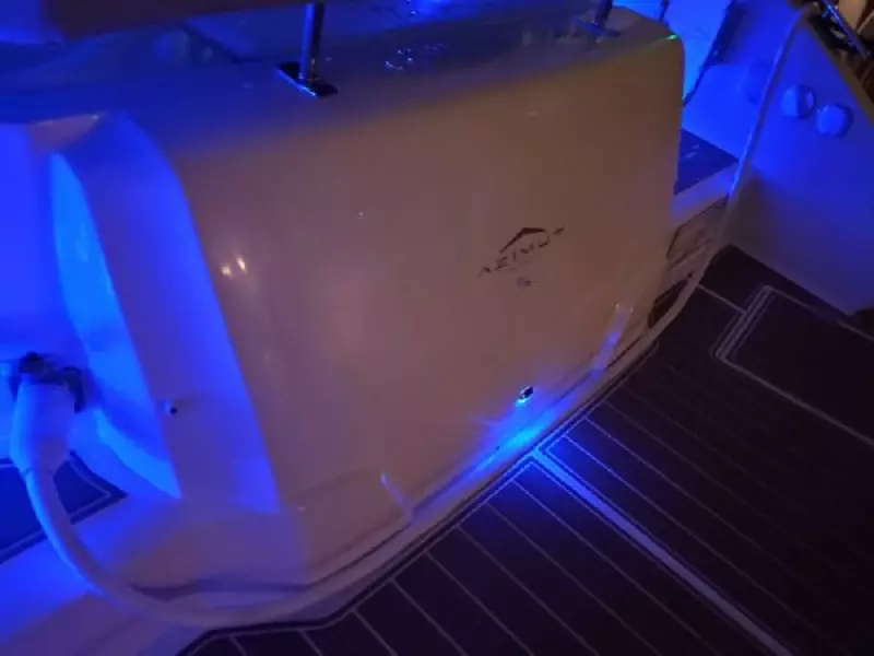 2013 Azimut Atlantis 38