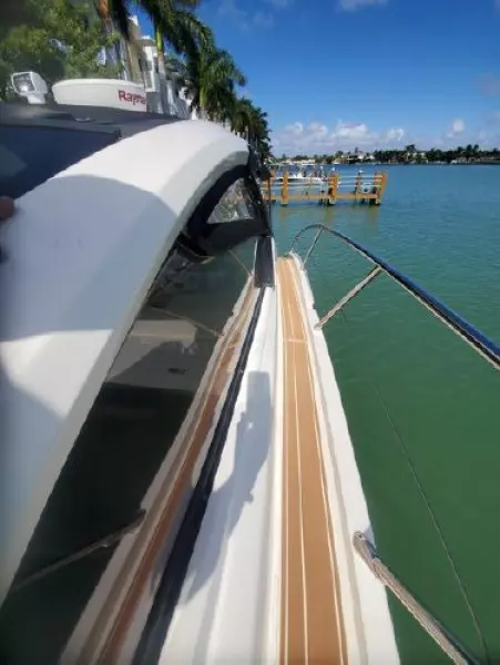 2013 Azimut Atlantis 38