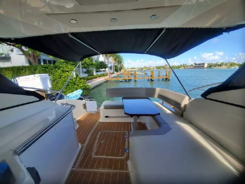 2013 Azimut Atlantis 38