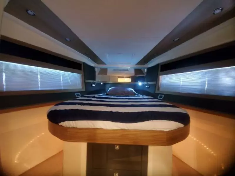 2013 Azimut Atlantis 38