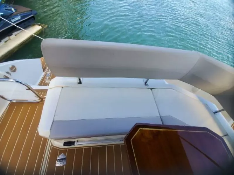 2013 Azimut Atlantis 38