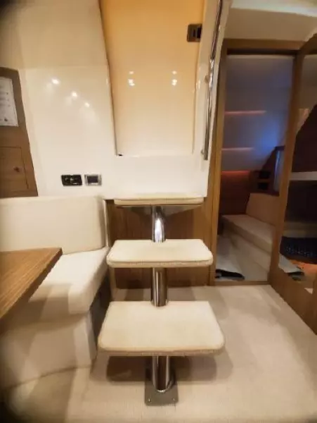 2013 Azimut Atlantis 38