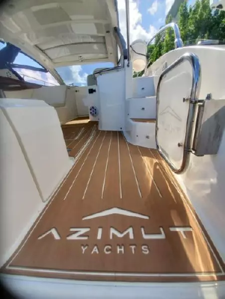 2013 Azimut Atlantis 38