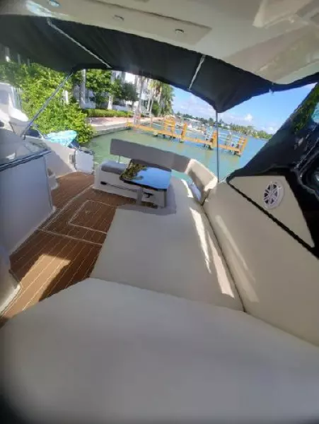 2013 Azimut Atlantis 38