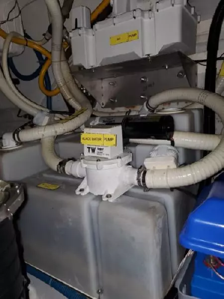 2013 Azimut Atlantis 38