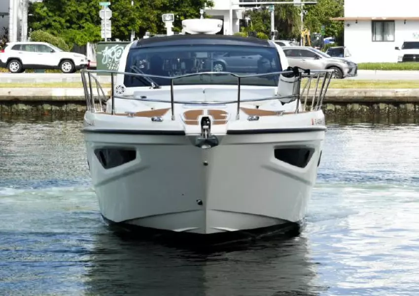 2013 Azimut Atlantis 38