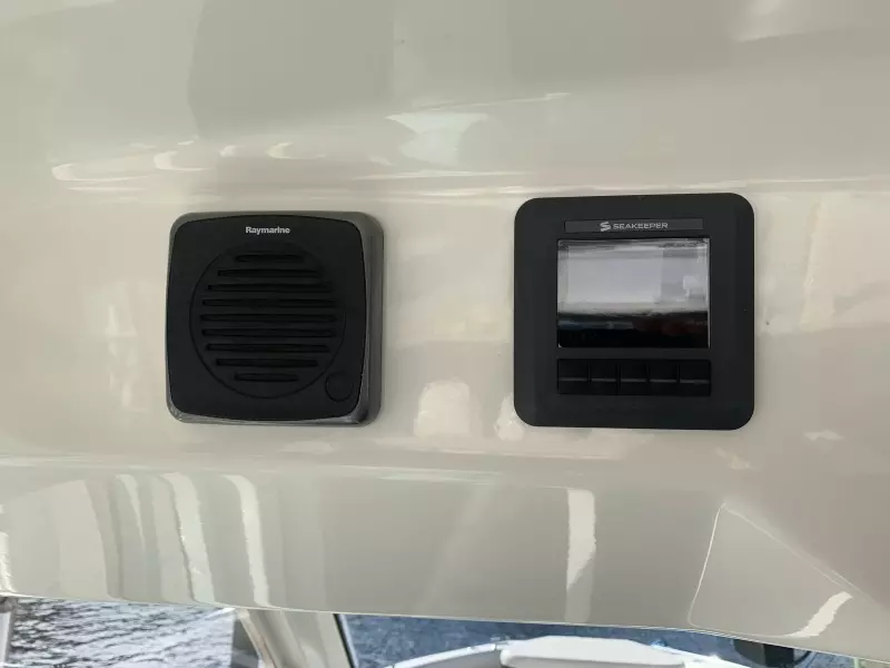 2017 Boston Whaler 420 Outrage