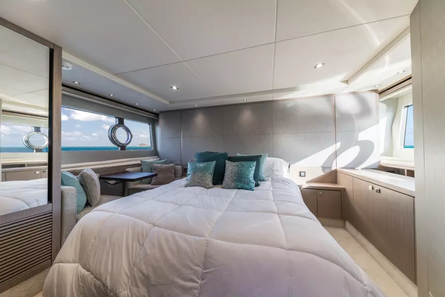 2017 Sunseeker Predator