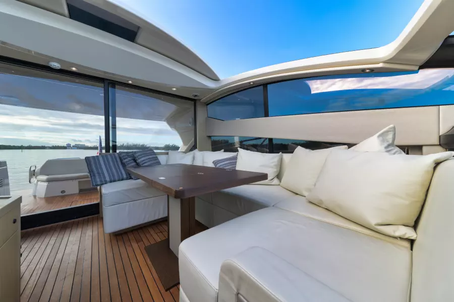 2017 Sunseeker Predator