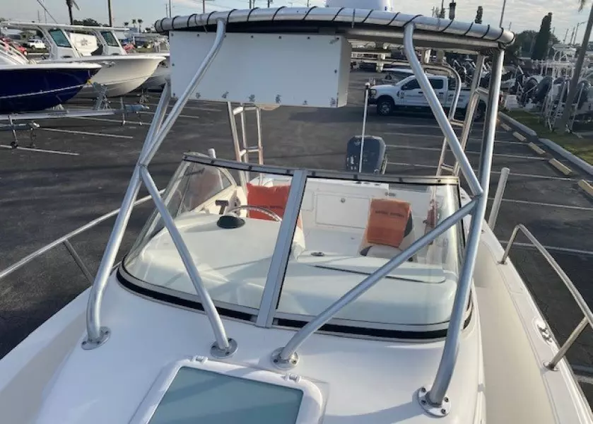 2001 Century 2300 Walkaround