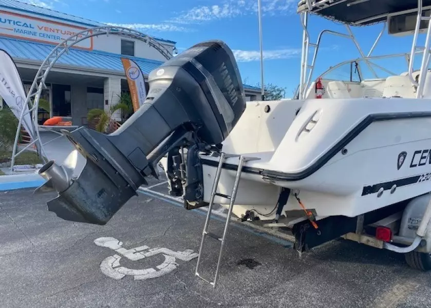 2001 Century 2300 Walkaround