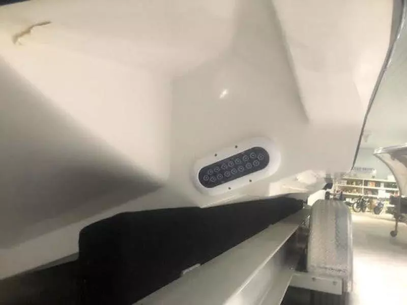 2019 Midnight Express 39 Cuddy